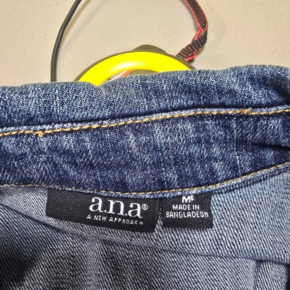 ANA A New Approach Womens Denim Jacket Medium Blue Studded Trucker Jean Jacket M - Picture 2 of 13
